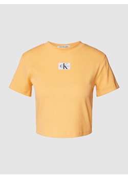 T-shirt z drobnym prążkowaniem model ‘BADGE’ ze sklepu Peek&Cloppenburg  w kategorii Bluzki damskie - zdjęcie 168089481