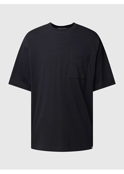 T-shirt o kroju oversized z kieszenią na piersi model ‘Studio Oversized’ ze sklepu Peek&Cloppenburg  w kategorii T-shirty męskie - zdjęcie 168090764