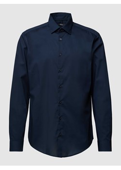 Koszula biznesowa o kroju regular fit z kołnierzykiem typu kent ze sklepu Peek&Cloppenburg  w kategorii Koszule męskie - zdjęcie 168095011