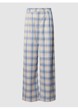 Spodnie materiałowe ze wzorem w kratkę glencheck model ‘LESIA’ ze sklepu Peek&Cloppenburg  w kategorii Spodnie damskie - zdjęcie 168098360