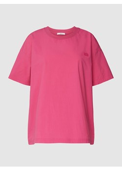 T-shirt z naszywką z napisem ze sklepu Peek&Cloppenburg  w kategorii Bluzki damskie - zdjęcie 168098713