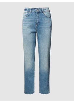 Jeansy z postrzępionymi zakończeniami model ‘KATO’ ze sklepu Peek&Cloppenburg  w kategorii Jeansy damskie - zdjęcie 168109831