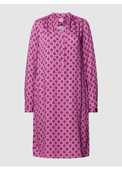 Sukienka koszulowa z wiskozy ze wzorem na całej powierzchni ze sklepu Peek&Cloppenburg  w kategorii Sukienki - zdjęcie 168112244