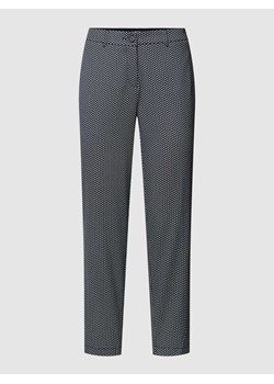 Spodnie z graficznym wzorem na całej powierzchni ze sklepu Peek&Cloppenburg  w kategorii Spodnie damskie - zdjęcie 168113643
