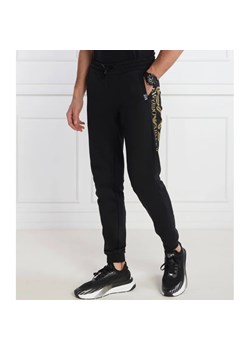 EA7 Spodnie dresowe | Regular Fit ze sklepu Gomez Fashion Store w kategorii Spodnie męskie - zdjęcie 168118380