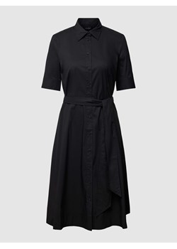 Sukienka koszulowa z wiązanym paskiem model ‘FINNBARR’ ze sklepu Peek&Cloppenburg  w kategorii Sukienki - zdjęcie 168133372