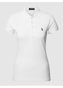 Koszulka polo o kroju slim fit z wyhaftowanym logo model ‘JULIE’ ze sklepu Peek&Cloppenburg  w kategorii Bluzki damskie - zdjęcie 168147354