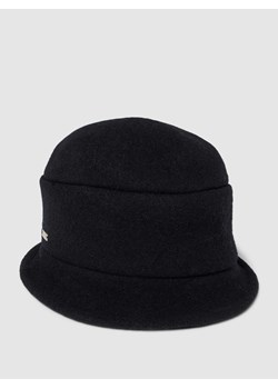 Czapka typu bucket hat z detalem z logo ze sklepu Peek&Cloppenburg  w kategorii Kapelusze damskie - zdjęcie 168147521