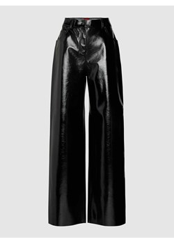 Spodnie rozszerzane z imitacji skóry model ‘Hasne’ ze sklepu Peek&Cloppenburg  w kategorii Spodnie damskie - zdjęcie 168148540