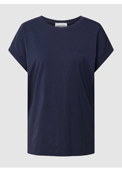 T-shirt z prążkowanym,okrągłym dekoltem model ‘IDAARA’ ze sklepu Peek&Cloppenburg  w kategorii Bluzki damskie - zdjęcie 168176544