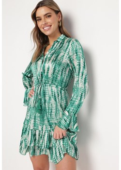 Zielona Sukienka Mini Ozdobiona Falbankami i Akwarelowym Wzorem Panava ze sklepu Born2be Odzież w kategorii Sukienki - zdjęcie 168209021