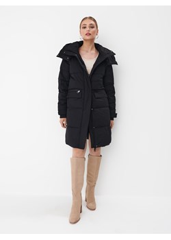 Mohito - Ciepła kurtka z kapturem - czarny ze sklepu Mohito w kategorii Kurtki damskie - zdjęcie 168231874