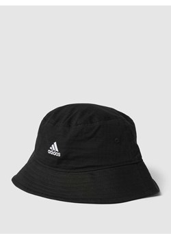 Czapka typu bucket hat z wyhaftowanym logo model ‘CLAS’ ze sklepu Peek&Cloppenburg  w kategorii Kapelusze męskie - zdjęcie 168258110