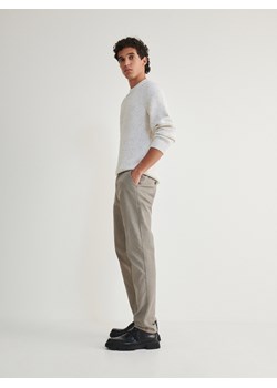 Reserved - Spodnie chino slim fit - brązowy ze sklepu Reserved w kategorii Spodnie męskie - zdjęcie 168267034
