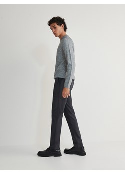Reserved - Spodnie chino slim fit - czarny ze sklepu Reserved w kategorii Spodnie męskie - zdjęcie 168267043