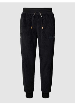 Spodnie dresowe z futerkiem ze sklepu Peek&Cloppenburg  w kategorii Spodnie męskie - zdjęcie 168273702