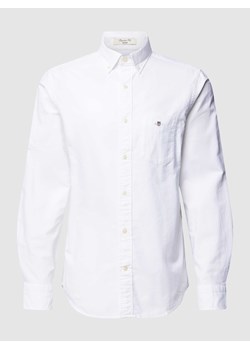 Koszula casualowa o kroju regular fit z kieszenią na piersi model ‘OXFORD’ ze sklepu Peek&Cloppenburg  w kategorii Koszule męskie - zdjęcie 168293640