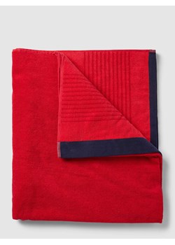 Ręcznik z detalem z logo ze sklepu Peek&Cloppenburg  w kategorii Ręczniki - zdjęcie 168296154