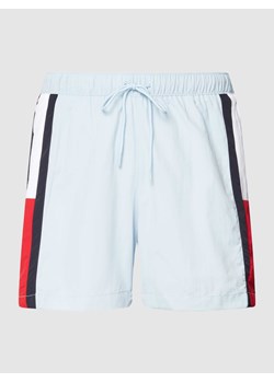 Spodnie kąpielowe z paskami w kontrastowym kolorze ze sklepu Peek&Cloppenburg  w kategorii Kąpielówki - zdjęcie 168299523