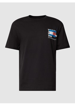 T-shirt z nadrukiem z logo i motywem model ‘TOMMY NY GRAFFITI’ ze sklepu Peek&Cloppenburg  w kategorii T-shirty męskie - zdjęcie 168299591