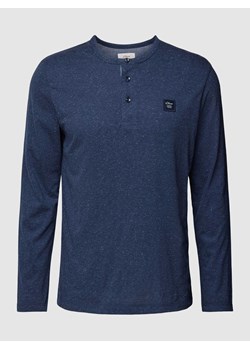 Bluzka z długim rękawem i krótką listwą guzikową ze sklepu Peek&Cloppenburg  w kategorii T-shirty męskie - zdjęcie 168304471
