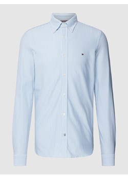 Koszula casualowa o kroju slim fit z wzorem w paski ze sklepu Peek&Cloppenburg  w kategorii Koszule męskie - zdjęcie 168305283