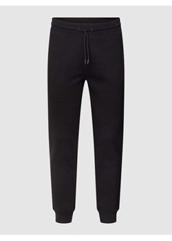 Spodnie dresowe z aplikacją z logo model ‘ALDWIN’ ze sklepu Peek&Cloppenburg  w kategorii Spodnie męskie - zdjęcie 168309044