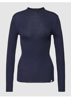 Sweter z dzianiny z efektem prążkowania model ‘ALAANIA’ ze sklepu Peek&Cloppenburg  w kategorii Swetry damskie - zdjęcie 168310192