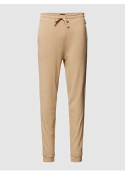 Spodnie dresowe z wpuszczanymi kieszeniami model ‘Premium’ ze sklepu Peek&Cloppenburg  w kategorii Spodnie męskie - zdjęcie 168314022