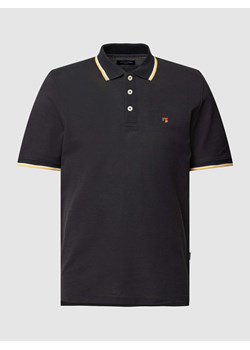 Koszulka polo z paskami w kontrastowym kolorze model ‘BLUWIN’ ze sklepu Peek&Cloppenburg  w kategorii T-shirty męskie - zdjęcie 168316380
