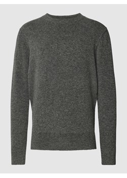 Sweter z dzianiny z prążkowanymi wykończeniami ze sklepu Peek&Cloppenburg  w kategorii Swetry męskie - zdjęcie 168316383