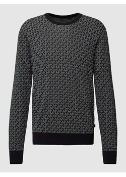 Sweter ze wzorem z logo na całej powierzchni ze sklepu Peek&Cloppenburg  w kategorii Swetry męskie - zdjęcie 168322881