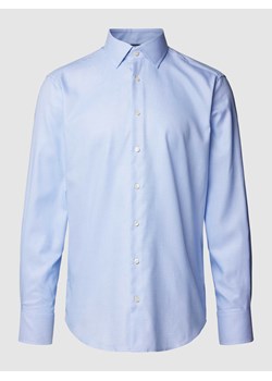 Koszula biznesowa o kroju regular fit z kołnierzykiem typu kent ze sklepu Peek&Cloppenburg  w kategorii Koszule męskie - zdjęcie 168325834