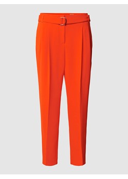 Spodnie z zakładkami w pasie i paskiem z tkaniny model ‘Tapiah’ ze sklepu Peek&Cloppenburg  w kategorii Spodnie damskie - zdjęcie 168326793