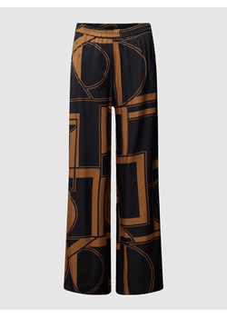Spodnie materiałowe z wiskozy ze wzorem na całej powierzchni ze sklepu Peek&Cloppenburg  w kategorii Spodnie damskie - zdjęcie 168327121