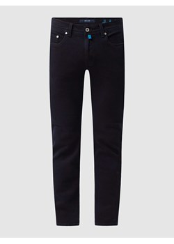 Jeansy o kroju slim fit z dużym dodatkiem streczu model ‘Lyon’ — Futureflex ze sklepu Peek&Cloppenburg  w kategorii Spodnie męskie - zdjęcie 168328243