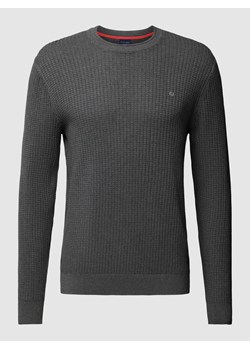 Sweter z dzianiny z fakturowanym wzorem ze sklepu Peek&Cloppenburg  w kategorii Swetry męskie - zdjęcie 168329310