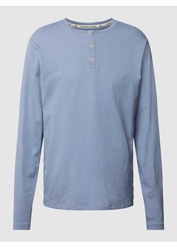 Bluzka z długim rękawem i wyhaftowanym logo model ‘HENLEY’ ze sklepu Peek&Cloppenburg  w kategorii T-shirty męskie - zdjęcie 168331704
