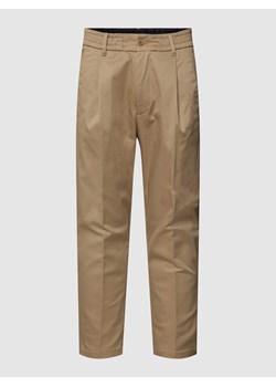 Spodnie materiałowe z zakładkami w pasie model ‘chasy’ ze sklepu Peek&Cloppenburg  w kategorii Spodnie męskie - zdjęcie 168334931