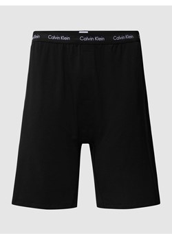 Szorty od piżamy PLUS SIZE z elastycznym paskiem z logo ze sklepu Peek&Cloppenburg  w kategorii Piżamy męskie - zdjęcie 168337793