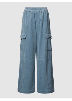 Spodnie sztruksowe z kieszeniami cargo model ‘Clara’ ze sklepu Peek&Cloppenburg  w kategorii Spodnie damskie - zdjęcie 168340623