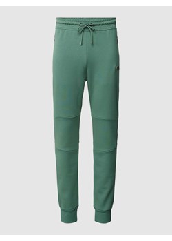 Spodnie dresowe z aplikacją z logo model ‘Classic’ ze sklepu Peek&Cloppenburg  w kategorii Spodnie męskie - zdjęcie 168340981