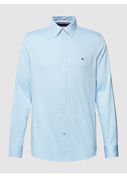 Koszula casualowa o kroju slim fit z kołnierzykiem typu button down model ‘CORE’ ze sklepu Peek&Cloppenburg  w kategorii Koszule męskie - zdjęcie 168342570