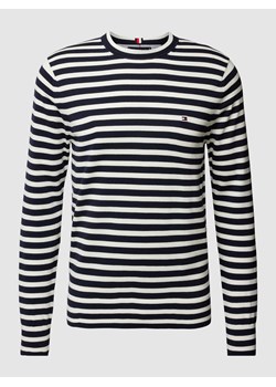 Sweter z dzianiny z wyhaftowanym logo ze sklepu Peek&Cloppenburg  w kategorii Swetry męskie - zdjęcie 168343204
