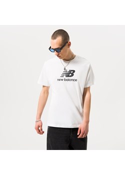 NEW BALANCE T-SHIRT NB ESSENTIALS LOGO TEE ze sklepu Sizeer w kategorii T-shirty męskie - zdjęcie 168364413