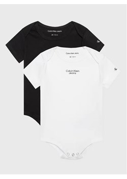 Calvin Klein Jeans Komplet 2 par body dziecięcych IN0IN00015 Kolorowy Regular Fit ze sklepu MODIVO w kategorii Body niemowlęce - zdjęcie 168386590