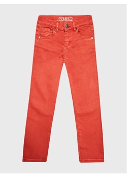 Guess Jeansy L0YB08 WE620 Czerwony Skinny Fit ze sklepu MODIVO w kategorii Spodnie chłopięce - zdjęcie 168397060