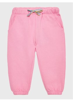 United Colors Of Benetton Spodnie dresowe 3J68GF01W Różowy Regular Fit ze sklepu MODIVO w kategorii Spodnie i półśpiochy - zdjęcie 168397994