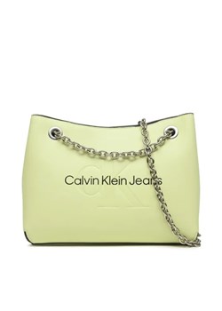 Calvin Klein Jeans Torebka Sculpted Shoulder Bag 24 Mono K60K607831 Zielony ze sklepu MODIVO w kategorii Kopertówki - zdjęcie 168400860