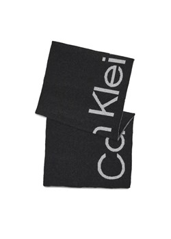 Calvin Klein Szalik Logo Reverso Tonal Scarf 40X180 K60K611117 Czarny ze sklepu MODIVO w kategorii Szaliki i chusty damskie - zdjęcie 168411194